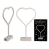 Cuore in plastica su base con 16 LED bianco caldo,ca. 22 x 38, 5 cm, per 3 pile mignon (AA), in confezione regalo