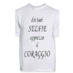 t-shirt con frase DEI TUOI...